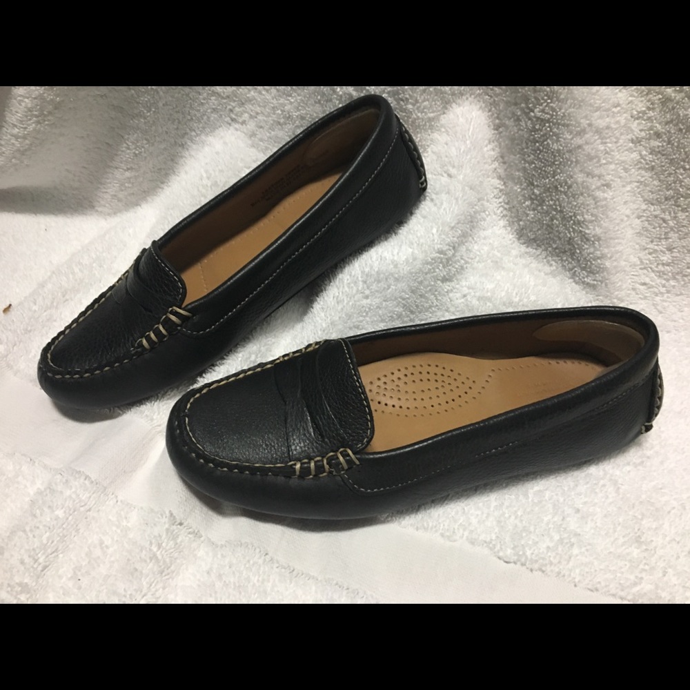 Bass Weejuns Simone driving Mocs